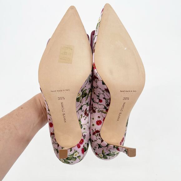 Manolo Blahnik Maysale Pink Floral Satin Buckle Pumps IT 39.5 Pointed Toe Heels - Picture 10 of 11